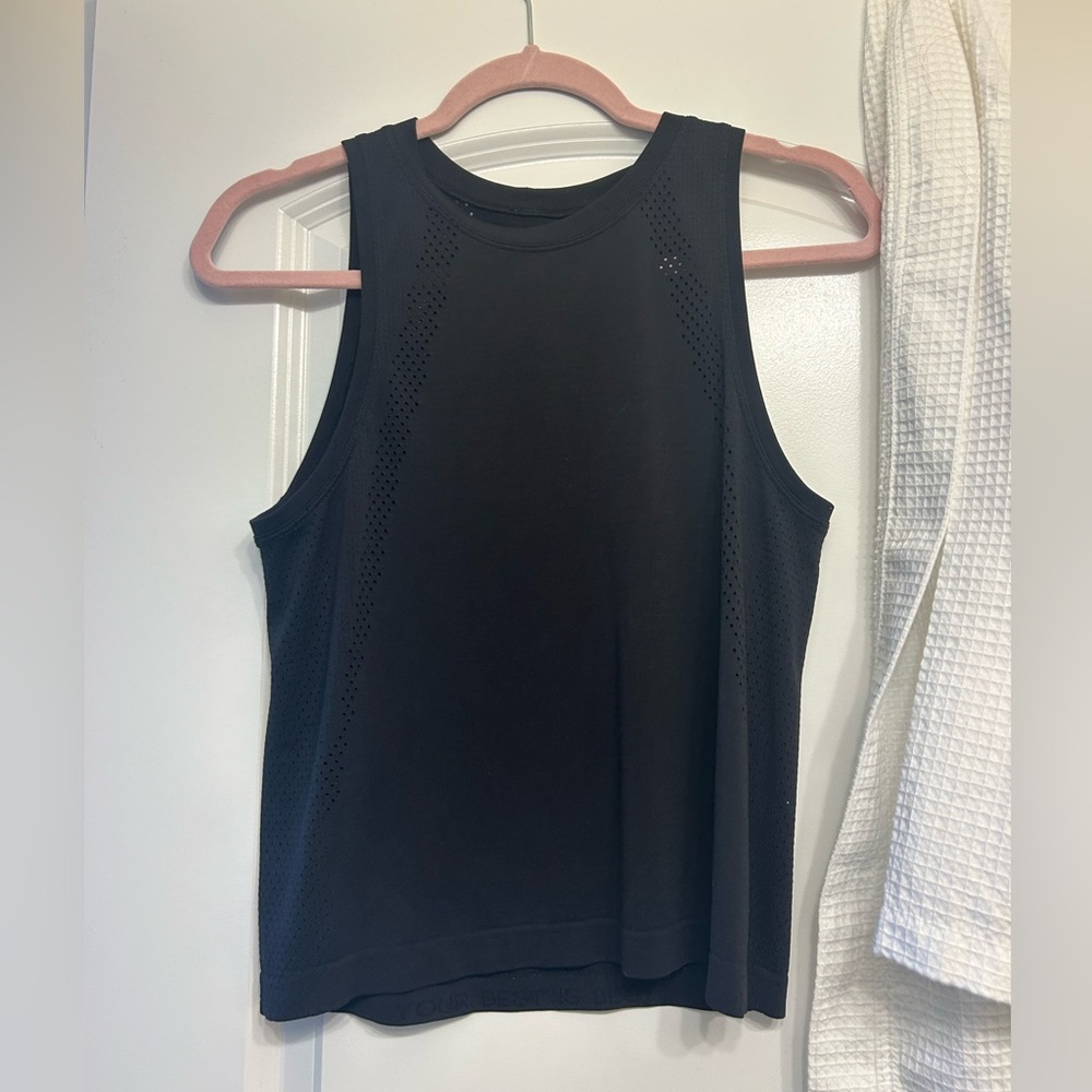 Black sculpt tank top